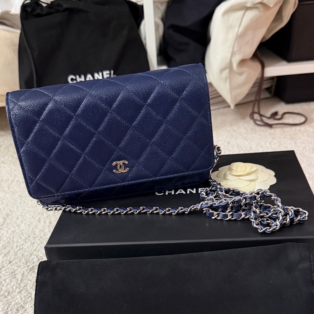 CHANEL Classic Navy Caviar WOC